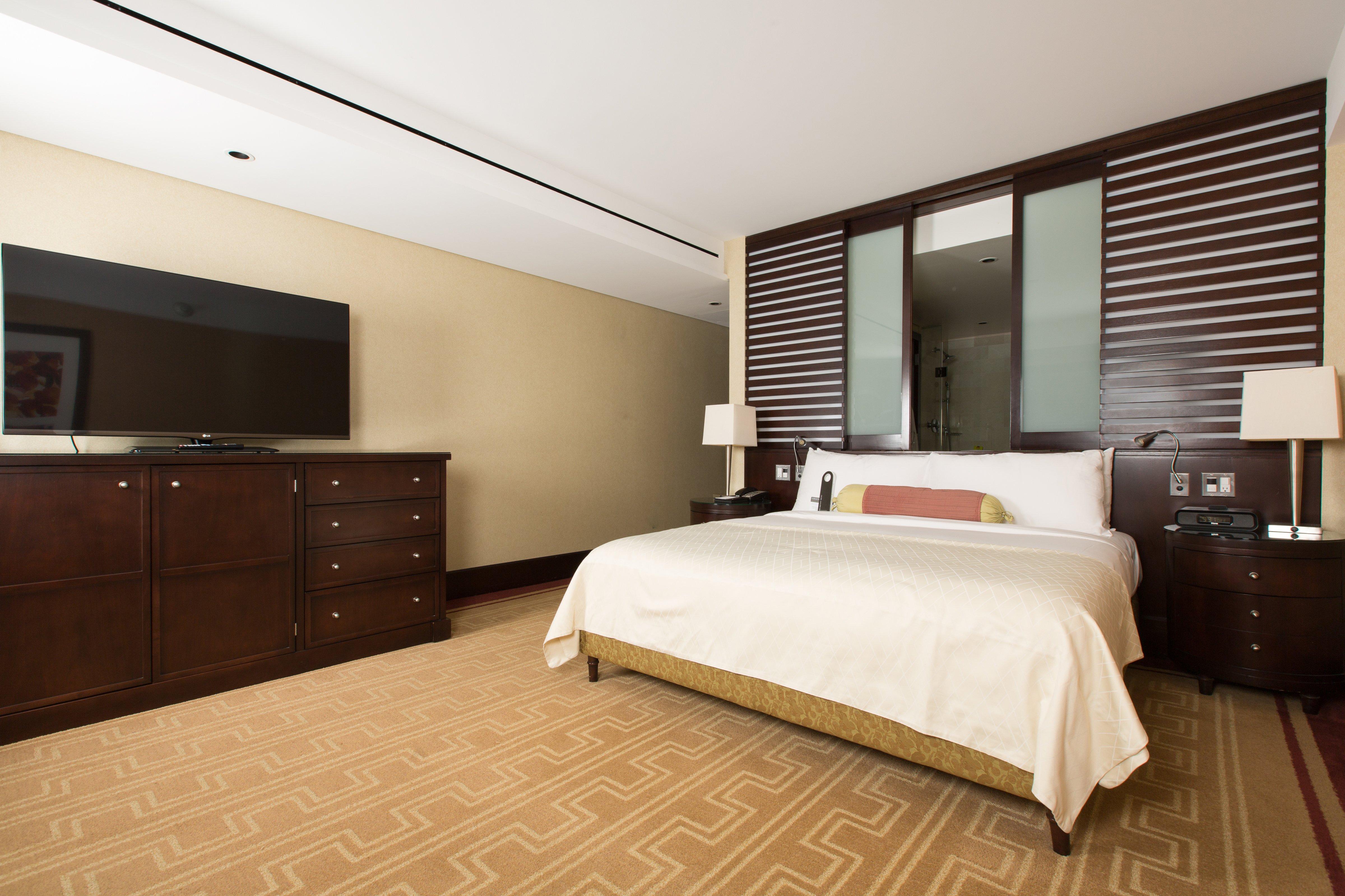 Intercontinental Boston By Ihg Hotel Bagian luar foto A bedroom at the MGM Grand