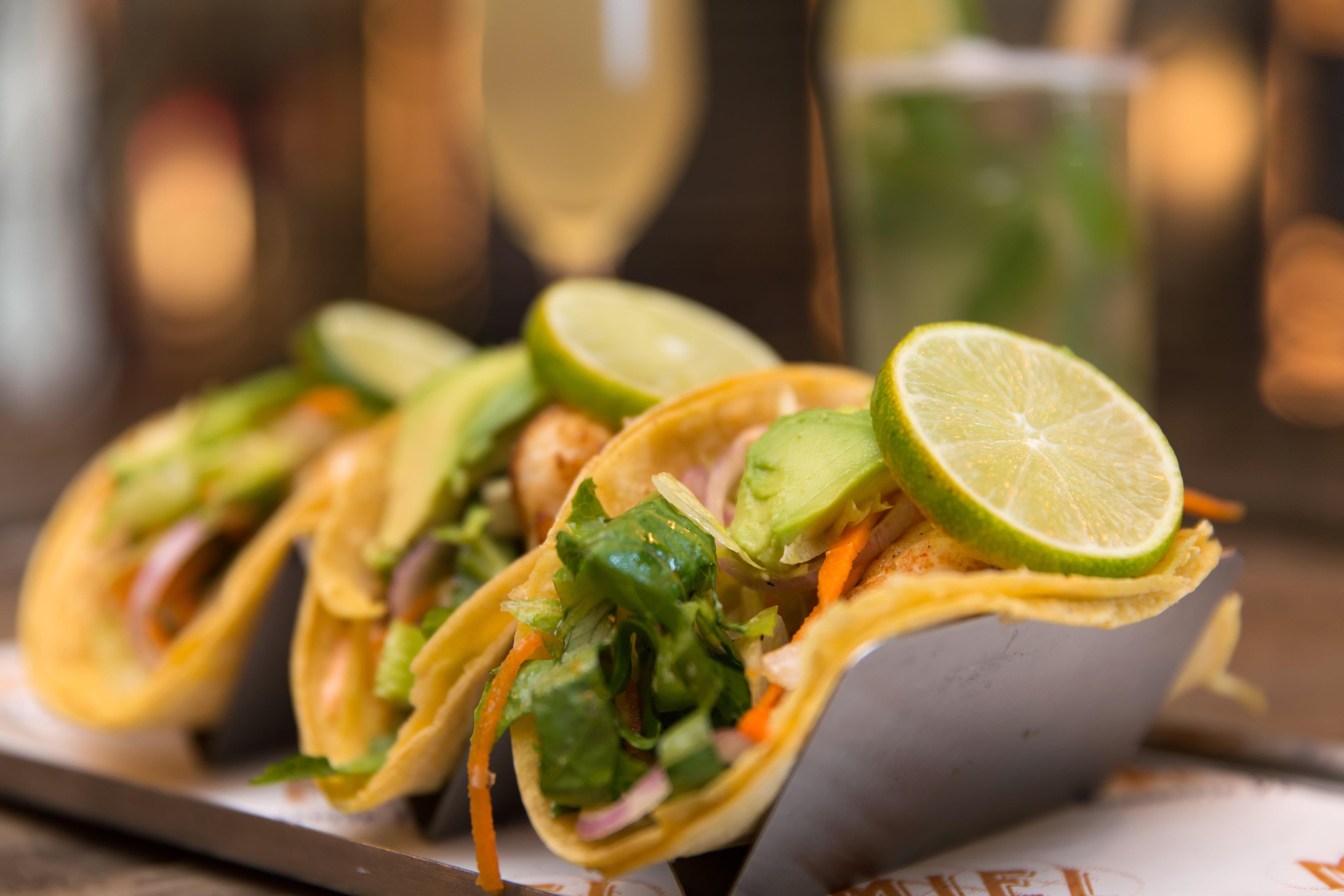 Intercontinental Boston By Ihg Hotel Bagian luar foto Tacos